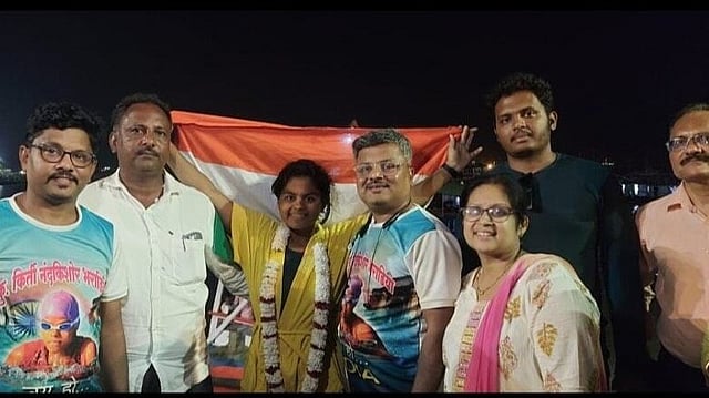 Solapur Swimmer Kirti Nandkishore Bharadia Set To Make New World Record In Sea Crossing
